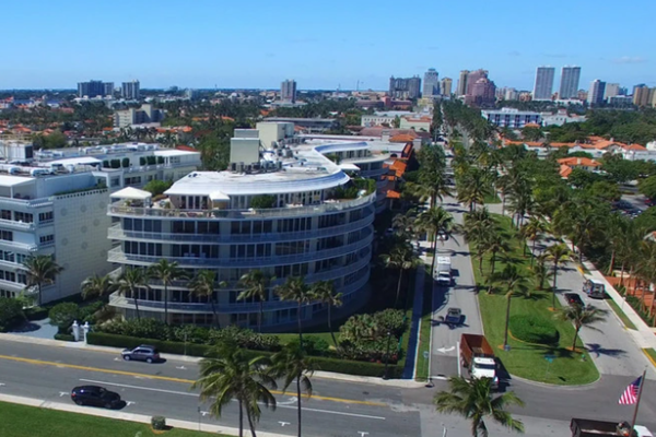 雙碳時代，什么樣的綠色建筑，能讓居住擁抱自然？